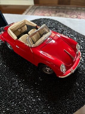 Porsche 356B diecast car